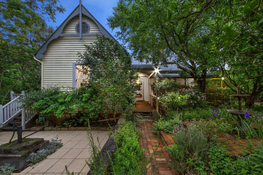 Plynlimmon-1860 Heritage Cottage Or Double Room With Orchard View Kurrajong Exterior photo